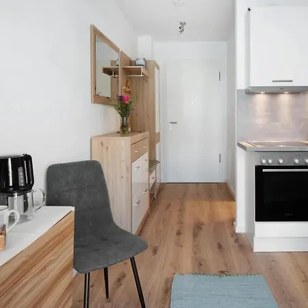 Baechle - Zentral Wohnen Mit Balkon In Apartamento Friburgo em Brisgóvia